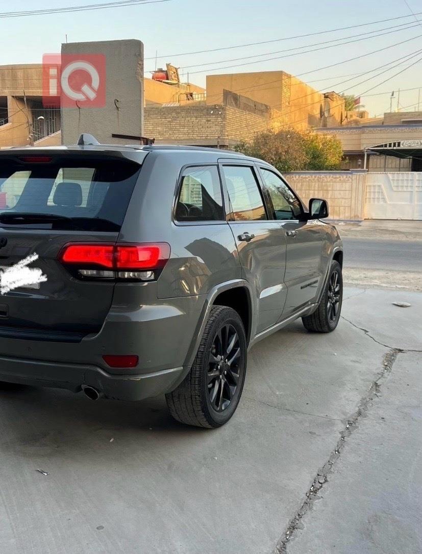 جيب جراند شيروكي